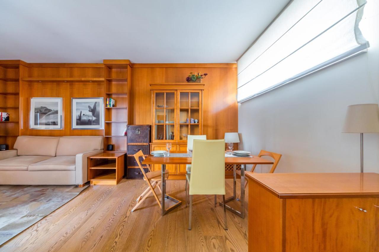 Cozy Apt - Corso Vercelli & Conciliazione M1 Mailand Exterior foto